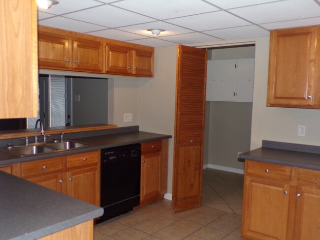 Foto del edificio - 3600 Palmer Ct