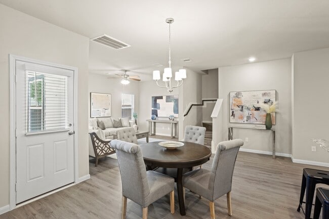 Building Photo - 3510 Lazy J Dr