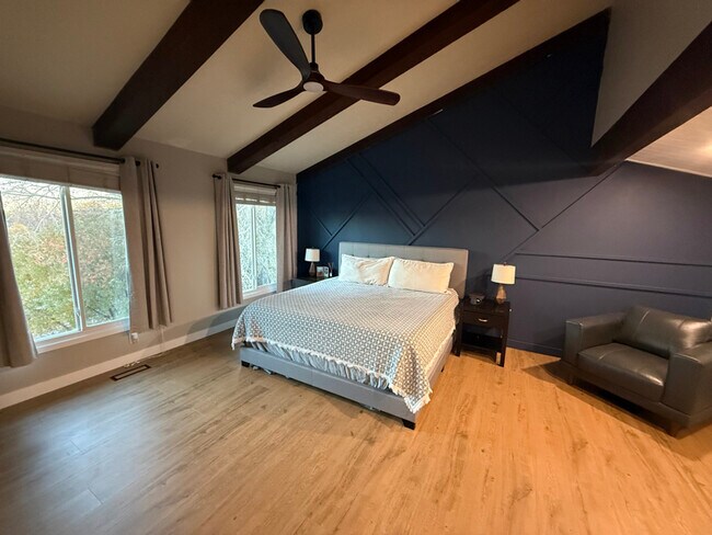 Foto del edificio - 2305 S 165th St