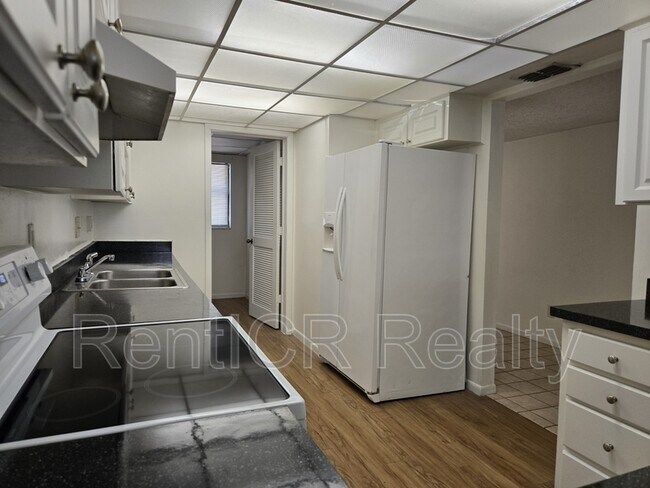 Foto del edificio - 3505 Tarpon Woods Blvd