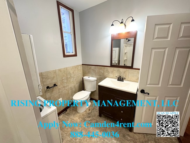 Building Photo - 422 Chambers Ave