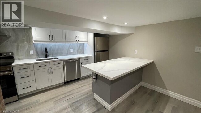 Photo du bâtiment - 123 Robinson St