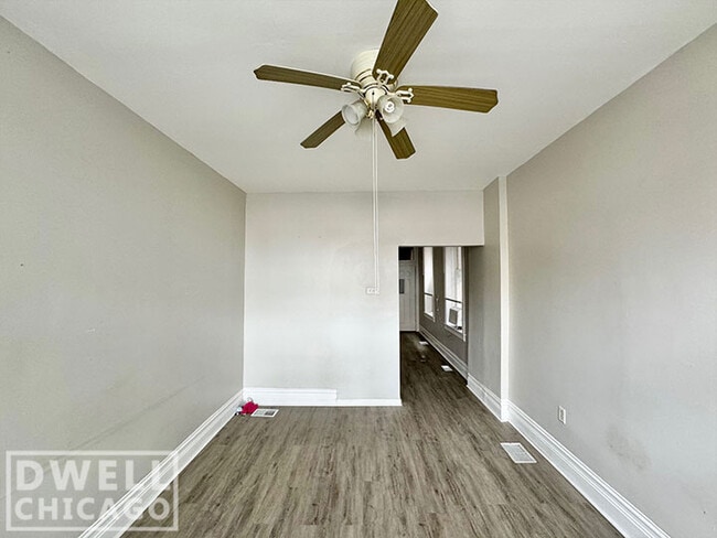 Foto del edificio - 2133 S Fairfield Ave
