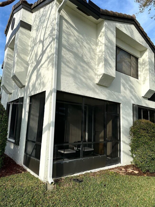 Foto del edificio - 7525 NW 61st Terrace