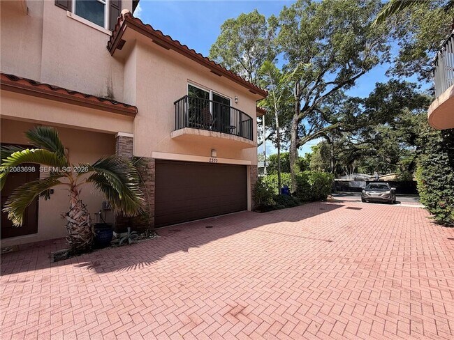 Foto del edificio - 2370 SW 18th Ave
