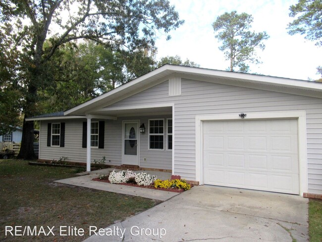 Building Photo - 3 br, 2 bath House - 102 Walnut Creek Drive