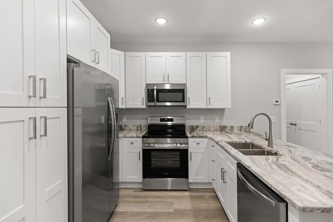 Building Photo - 305 Okaloosa Ave