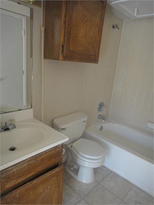 Building Photo - 504 Kings Way Dr