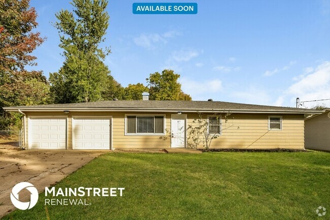 Building Photo - 43 Lillian Dr