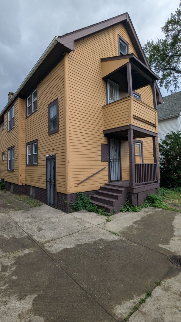 Foto del edificio - 12521-12523 Locke Ave
