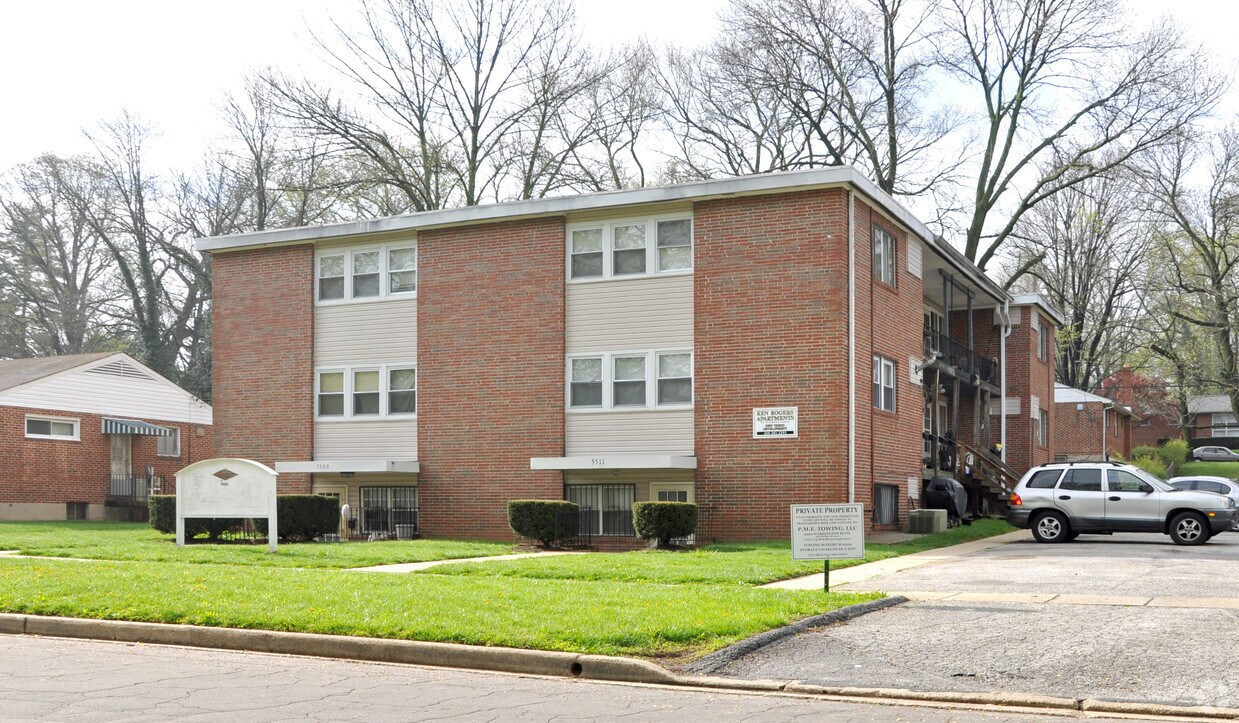 Building Photo - 5509-5519 Kennison Ave