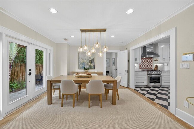 Building Photo - 221 13TH Ave