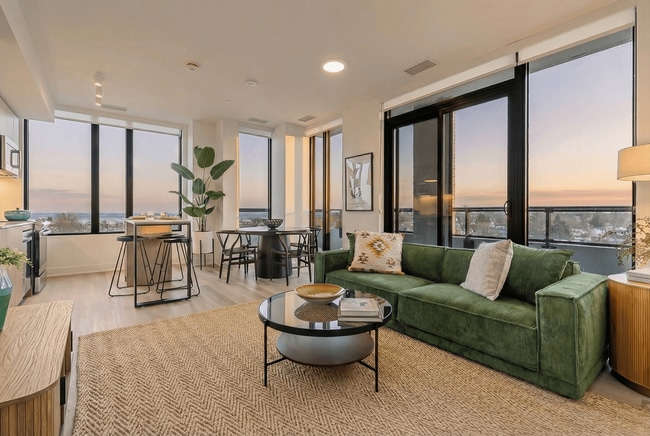 Photo du bâtiment - 500 Upper Wellington