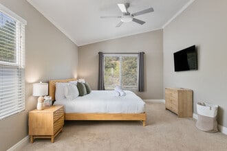 Building Photo - 5442 Toucanet Ct