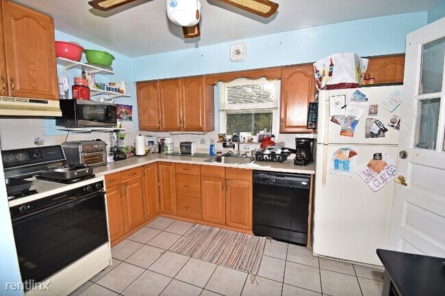 Building Photo - 3 br, 3 bath House - 303 Richfield Street