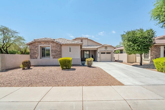 Building Photo - 2407 W Fawn Dr