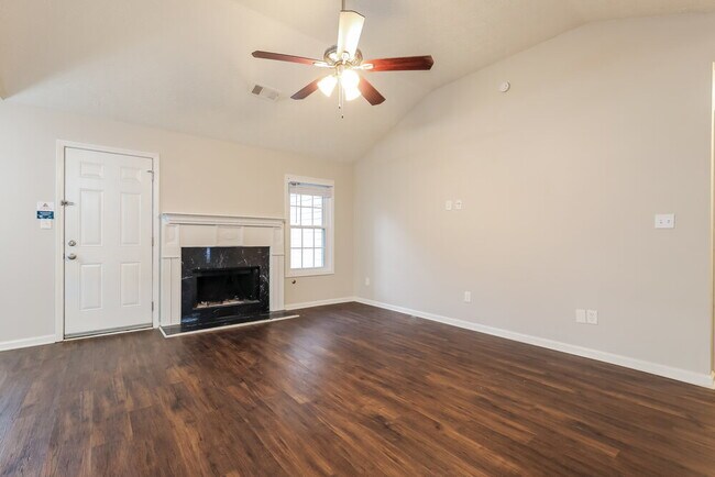 Building Photo - 195 Northwind Dr