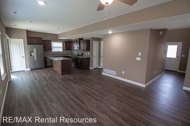 Building Photo - 3 br, 2.5 bath House - 2810 Amberwood Ct