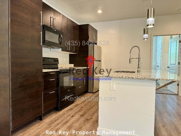 Foto principal - 553 Smelter Rd