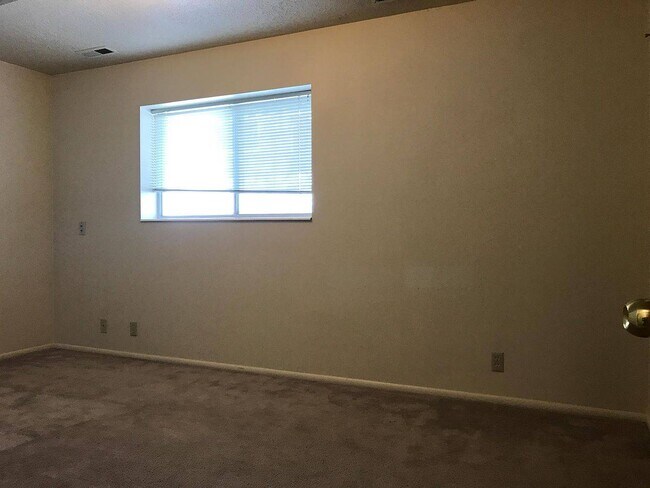 Building Photo - 4411 2900 E