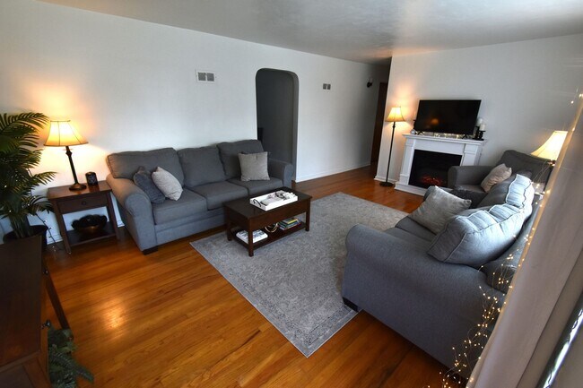 Foto del edificio - 1709 Cornell Rd