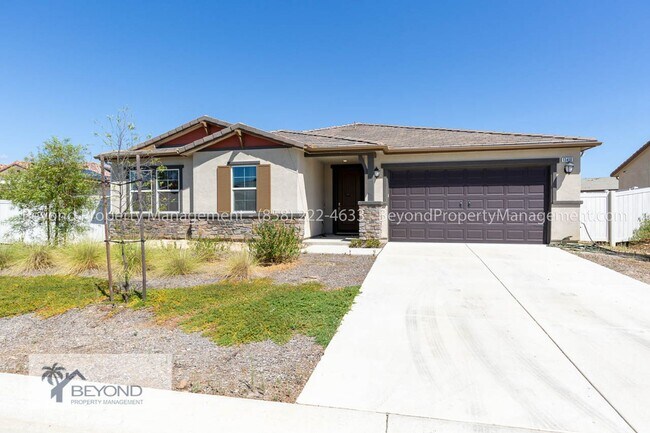 Foto del edificio - ****NEW CONSTRUCTION SINGLE STORY  4BD/2.5...
