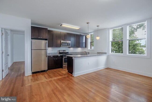 Foto del edificio - 1575 Spring Pl NW