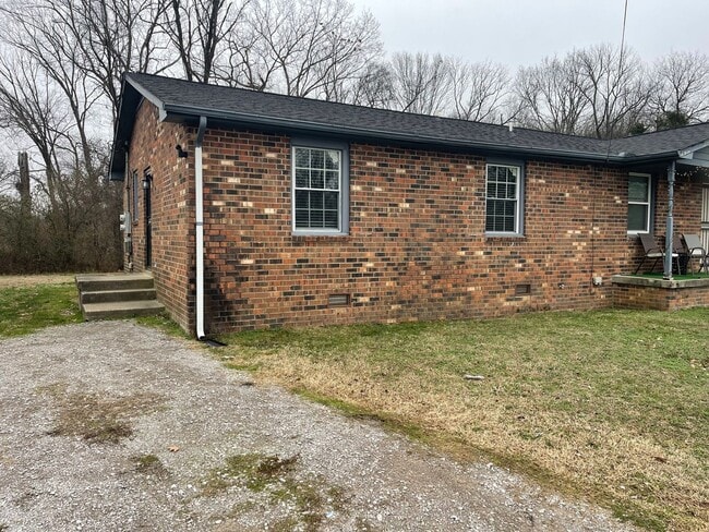 Photo - 2 bd 1 ba duplex in a Great Location House