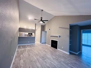 Building Photo - 2121 El Paseo St