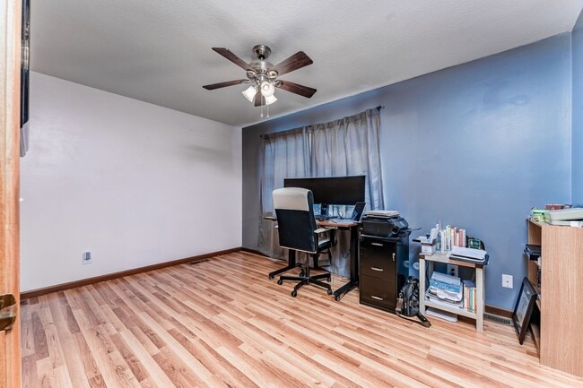 Building Photo - 9 Riddle Ct