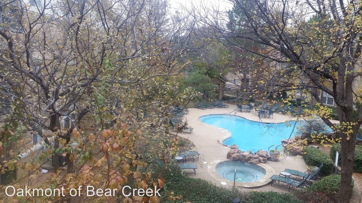 Building Photo - 2121 Bear Creek Pky