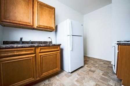 Foto del edificio - 1448 W 83rd