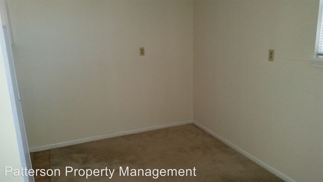 Building Photo - 722 Demaret Dr