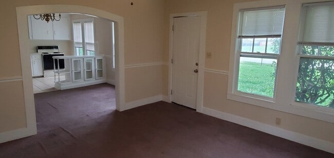 Building Photo - 334 McClain Ave