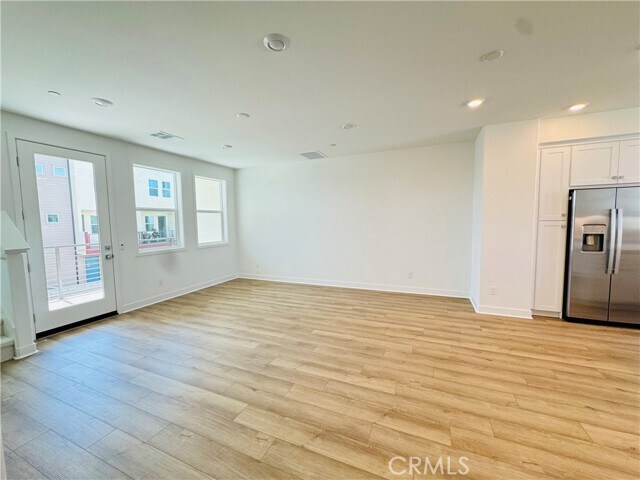 Foto del edificio - 1637 W Lincoln Ave