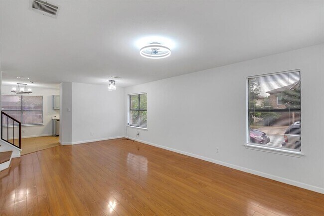 Foto del edificio - 910 Crieff Cross Dr