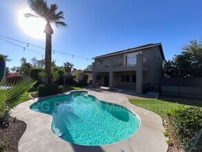 Building Photo - 4121 N Dania Ct
