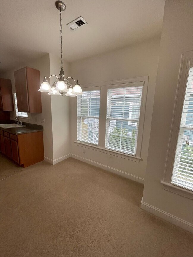 Foto del edificio - Charming 3 Bedroom, 2 Bath Home in the Heart of Manteo!