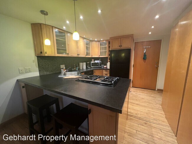 Foto del edificio - 1 br, 1 bath House - 99 Silver St Unit 3-2