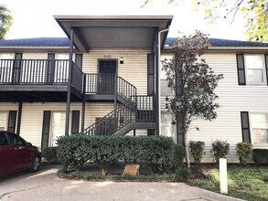 Building Photo - 1112 James Ave