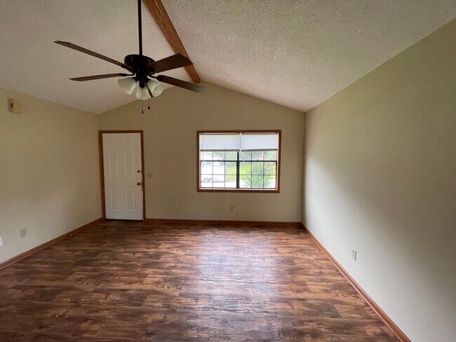Building Photo - Foxhill Subdivision