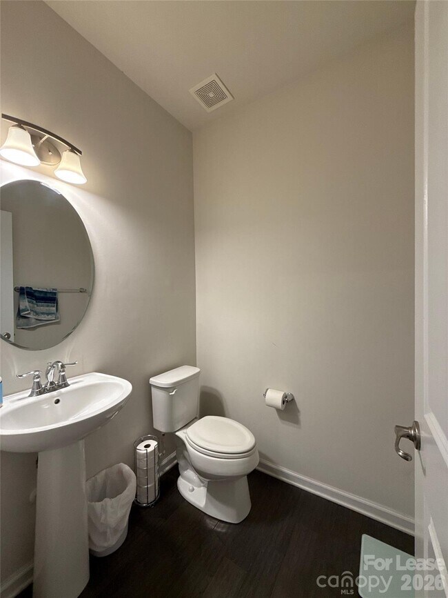 Foto del edificio - 1524 Scarbrough Cir SW
