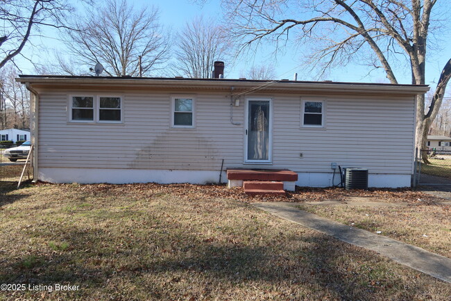 Building Photo - 5413 Earlann Dr