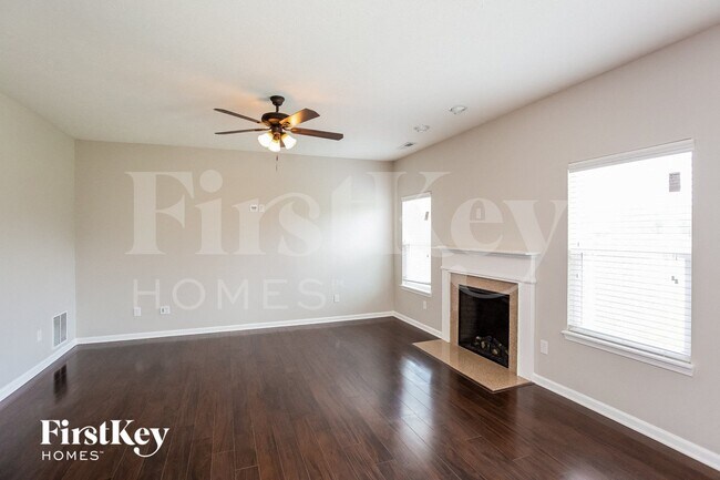 Foto del edificio - 1242 Littlefield Dr