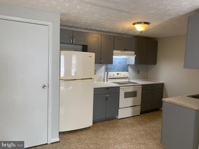 Foto del edificio - 3929 Greencastle Rd