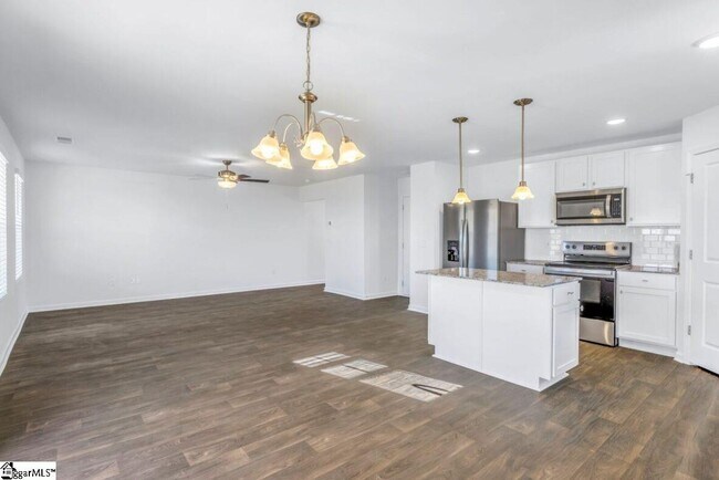 Foto del edificio - 6042 Willutuck Dr