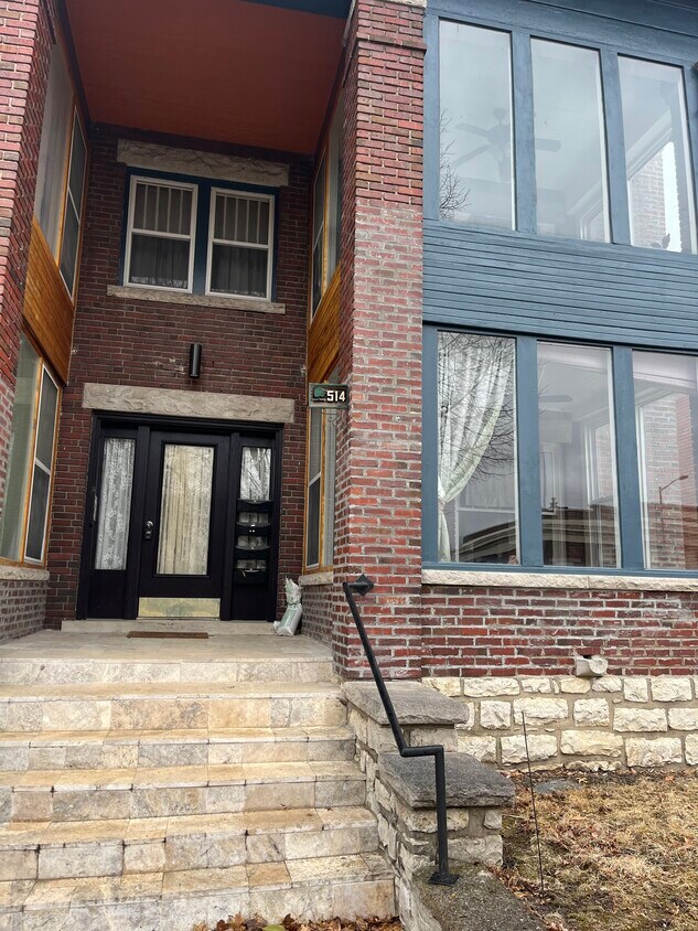 514 Elms Blvd Unit 1, Excelsior Springs, MO 64024 Apartments in