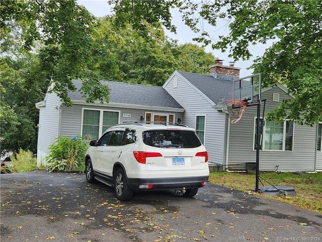 Building Photo - 994 Bunker Hill Ave