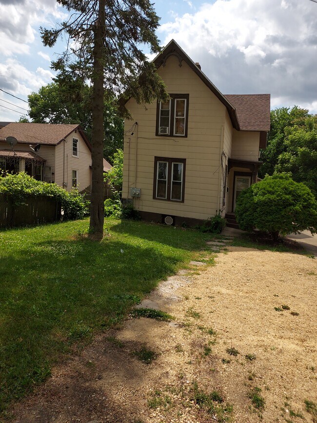 Building Photo - 1321 West St