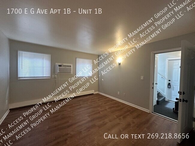 Building Photo - 1 bedroom apt for rent - pay electric ONLY!